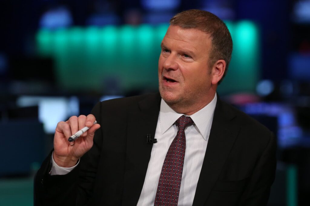 Tilman Fertitta Enthusiastic About DraftKings, Wynn Stocks