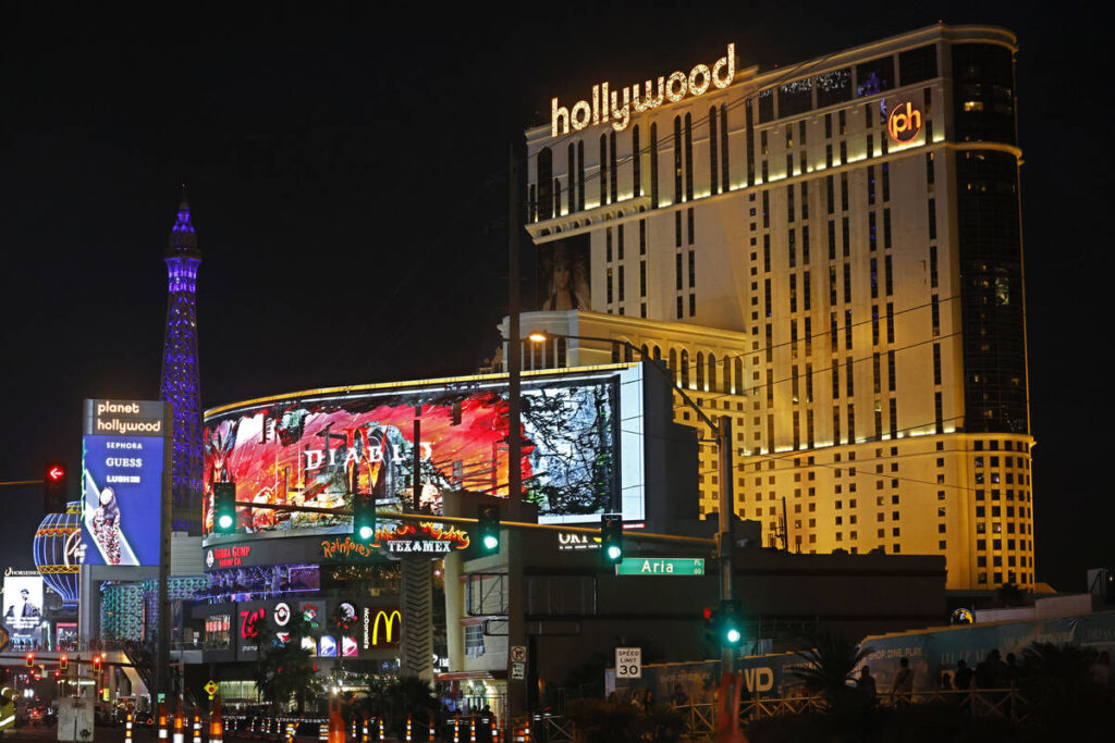Planet Hollywood pools can reopen, health district says
